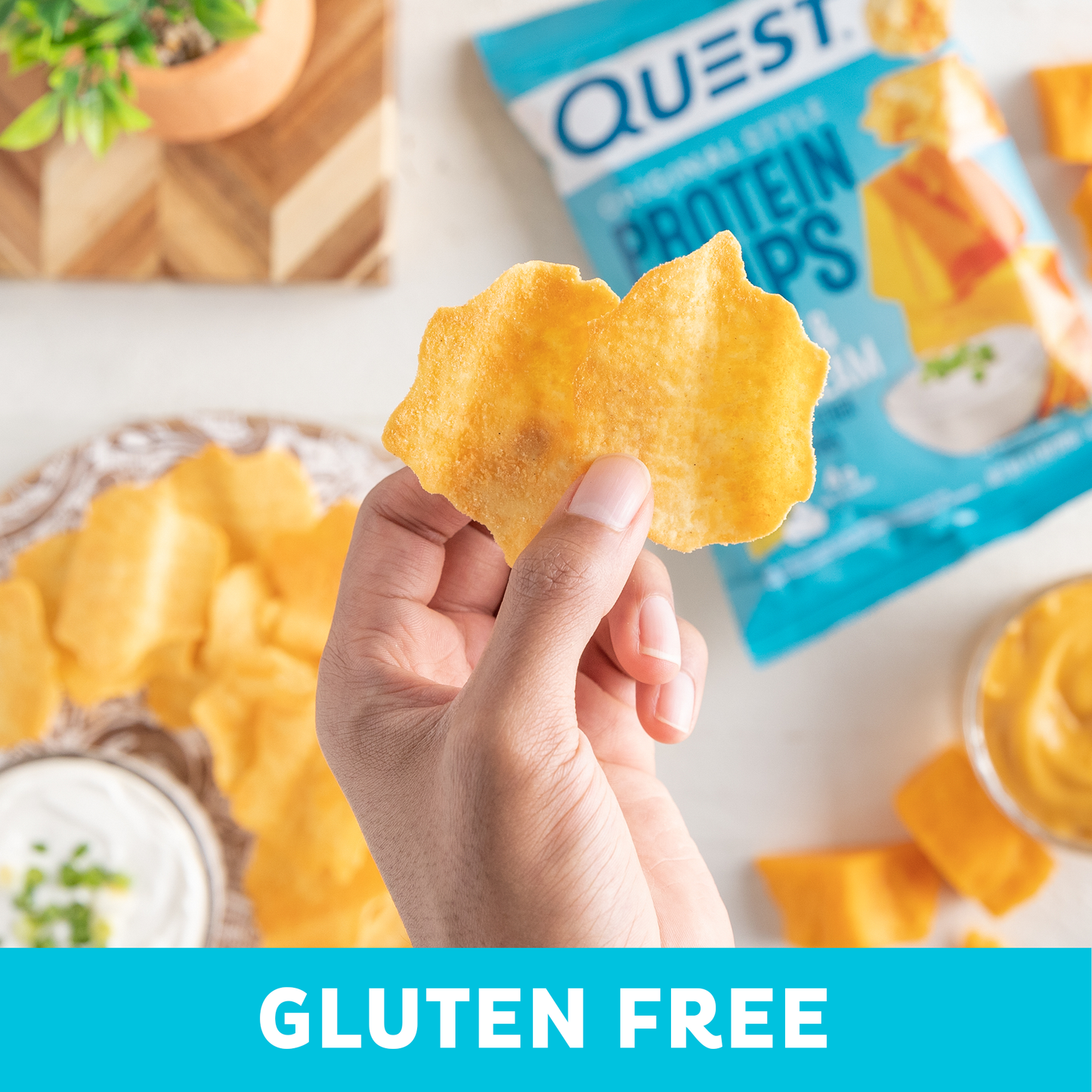 cheddar-and-sour-cream-original-style-protein-chips-r7 qst-000296_cheddar-_-sour-cream-original-style-protein-chips_7.2.png
