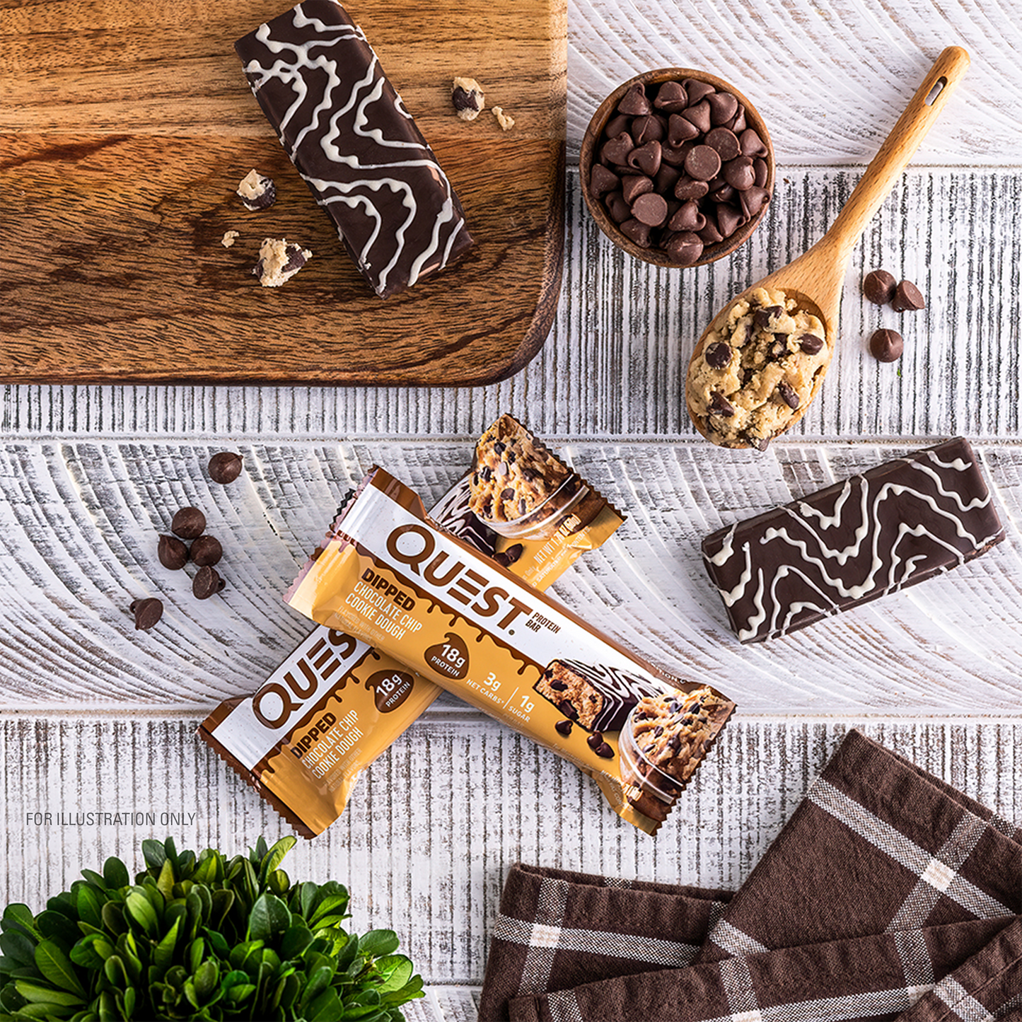 dipped-chocolate-chip-cookie-dough-protein-bar-u1 qst-012268_dipped-chocolate-chip-cookie-dough-protein-bar_7.png